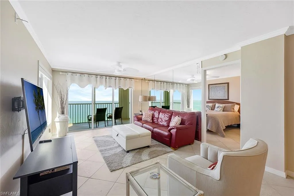 2 bed, 2.0 bath, 1089 sqft, $3,300 — Photo 4
