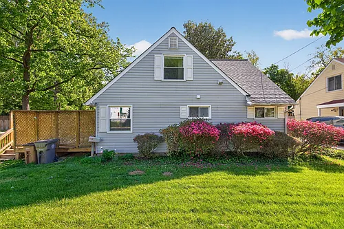 12805 Atlantic Ave Photo 1
