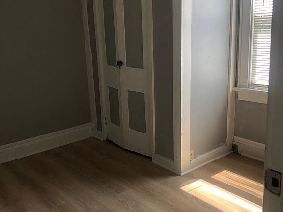 4th image of 1115 S 50th St