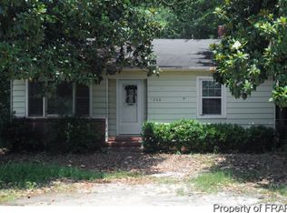 5208 Catalpa Rd, Fayetteville, NC 28304