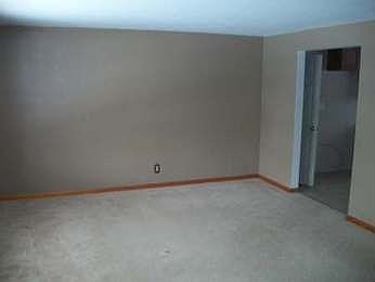 2nd image of 1704 S G St