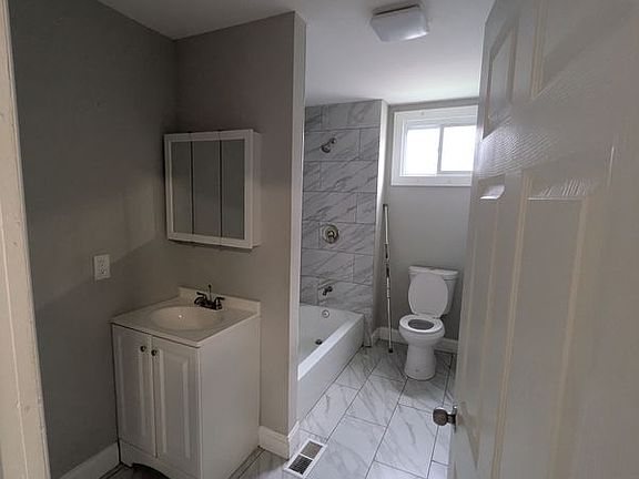 4th image of 95 Poplar St #1