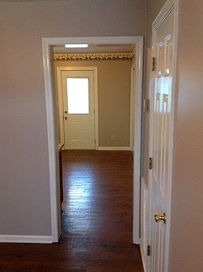 3rd image of 373 Peabody Dr APT 1