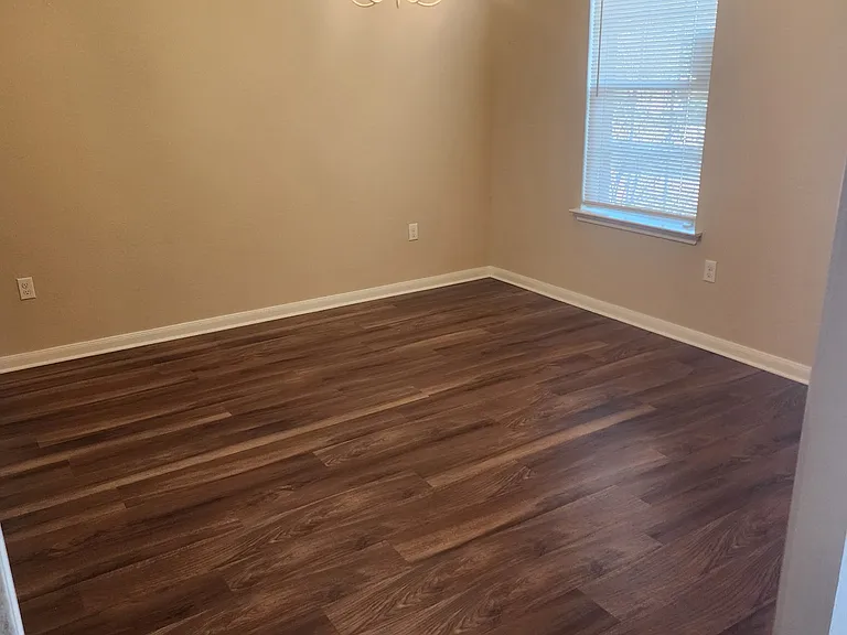 617 Donegal Ln — Photo 26
