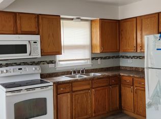 13931 S School St APT 2, Riverdale, IL 60827