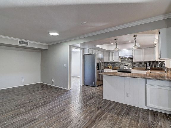 4th image of 1053 Leisure World