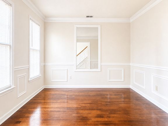 5th image of 1180 Market Square Ln NW