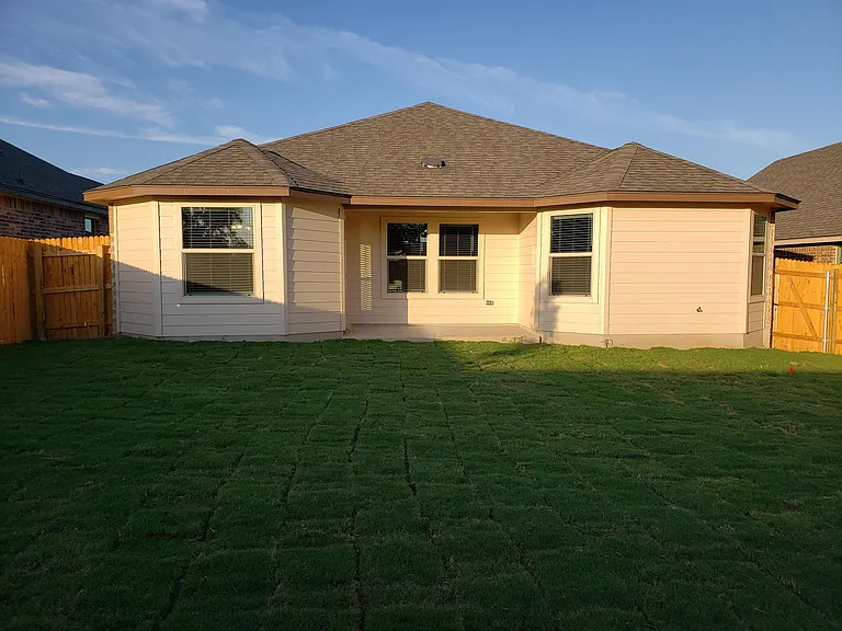 5550 Perdita Dr — Photo 7