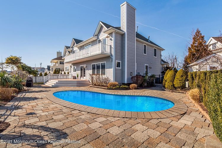 1st image of 1769 Bay Isle Dr
