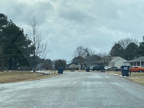 5th image of 4512 Woodstream Dr