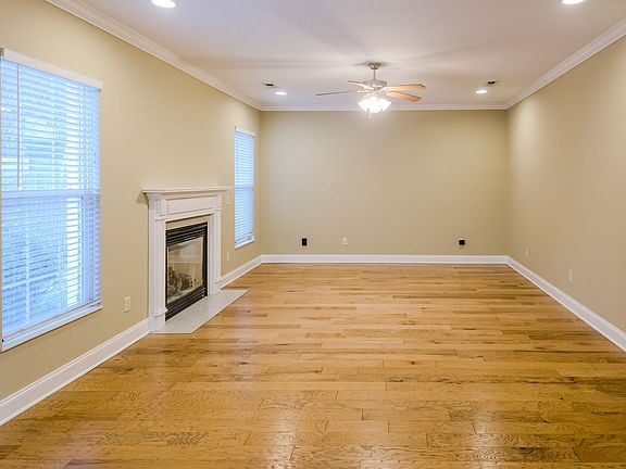 3rd image of 8516 Reagan Woods Ln