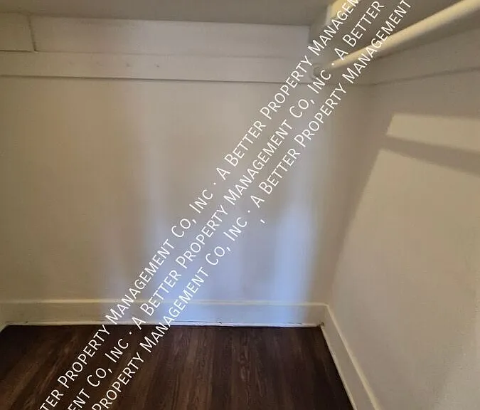 270 Redondo Ave — Photo 9