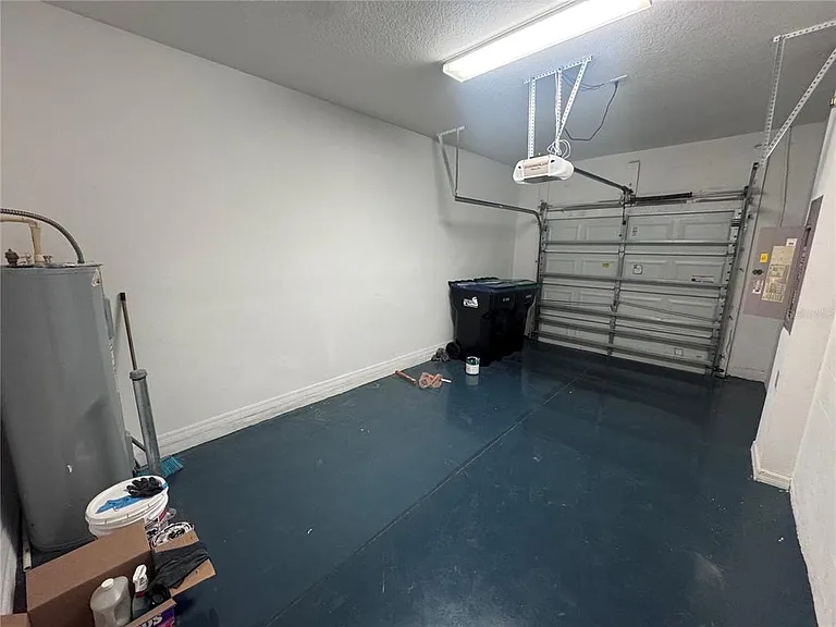 2853 Adelaide Ct — Photo 29