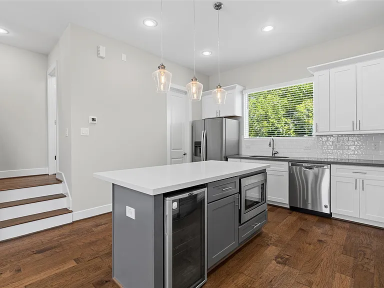 2102 Bello Amanecer Ln — Photo 11