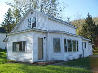 741 E Burton St, Richland Center, WI 53581