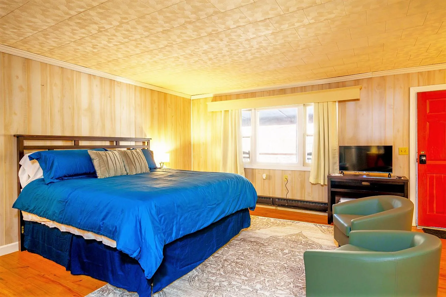 1 bed, 200 sqft, $1,600 — Photo 1