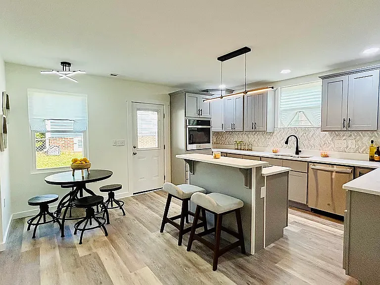 532 E Nelson Ave — Photo 6