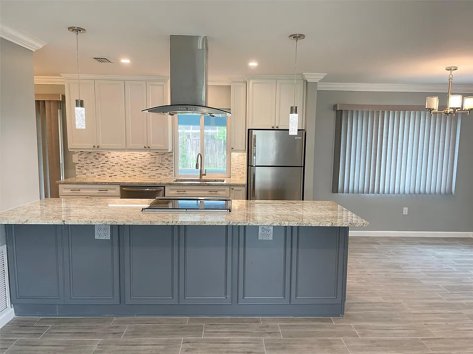 3509 NW 25th Way