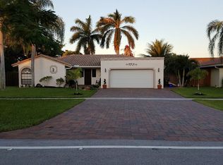 7337 W Country Club Blvd, Boca Raton, FL 33487