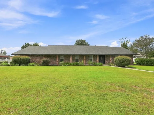309 Davis Dr, Sulphur, LA 70663