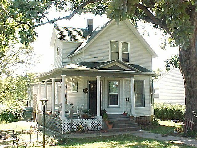 2nd image of 803 16th St