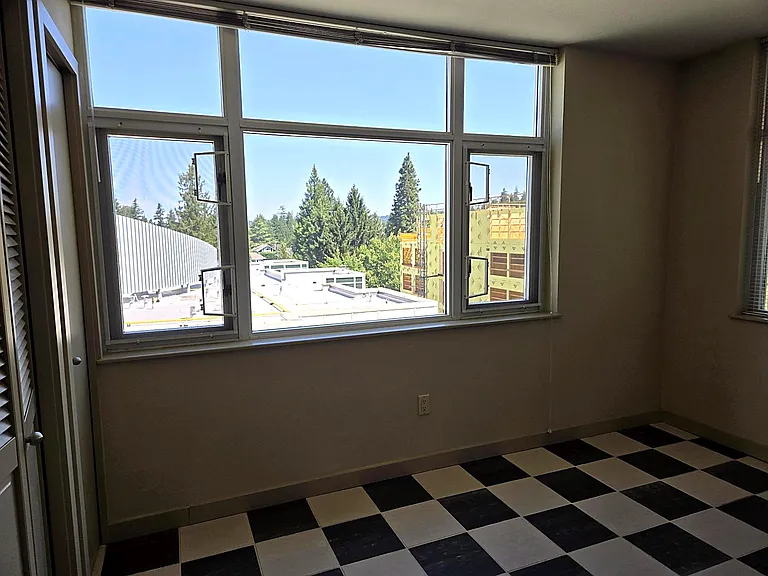 1100 106th Ave NE #710 — Photo 26