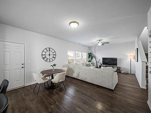 5th image of 713 Roseberry Dr