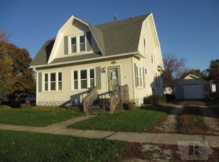 330 E Elmore St, Manly, IA 50456