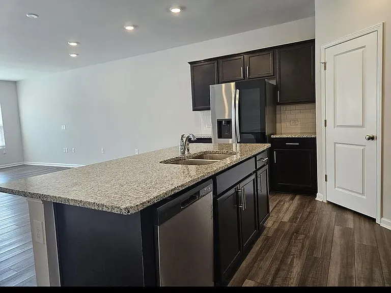 2402 Chert Ln — Photo 29