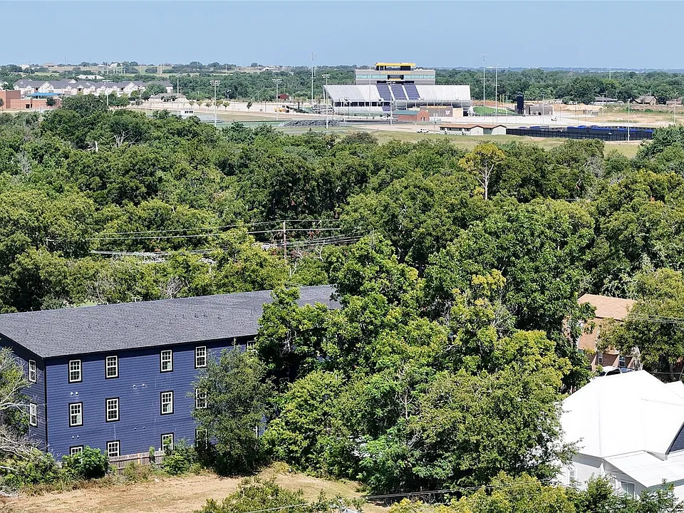 Tarleton University in the Back Ground