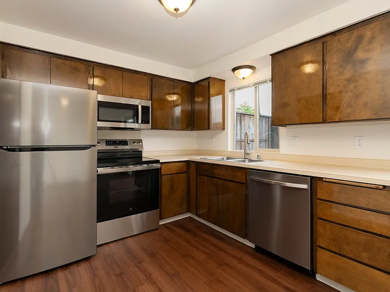 Cascade Vista — Photo 19
