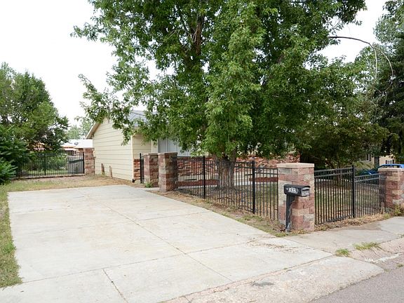 Extra Parking Space in Driveway