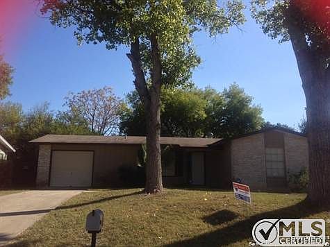 1st image of 610 Crestfield St