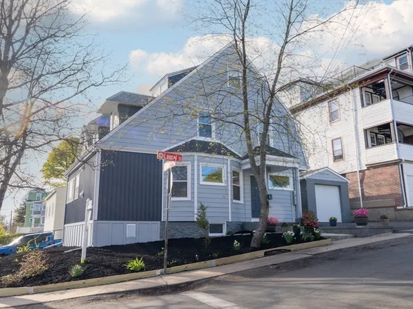 2 Laurel St, Chelsea, MA 02150
