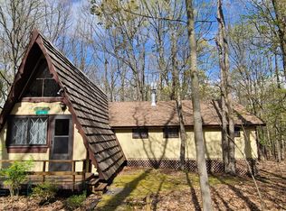 420 Camel Back Ln, Zion Grove, PA 17985