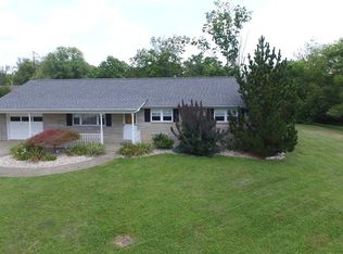 406 Hillview Dr, Aurora, IN 47001