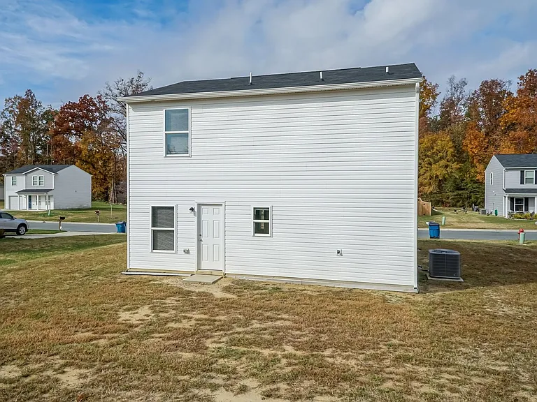 1859 Northside Dr — Photo 4