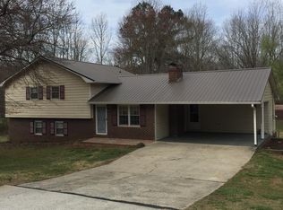 100 Timber Ridge Trl, Carrollton, GA 30117