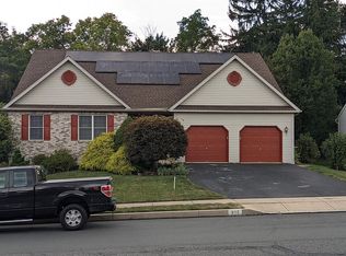 3112 N Wagner Cir, Sinking Spring, PA 19608