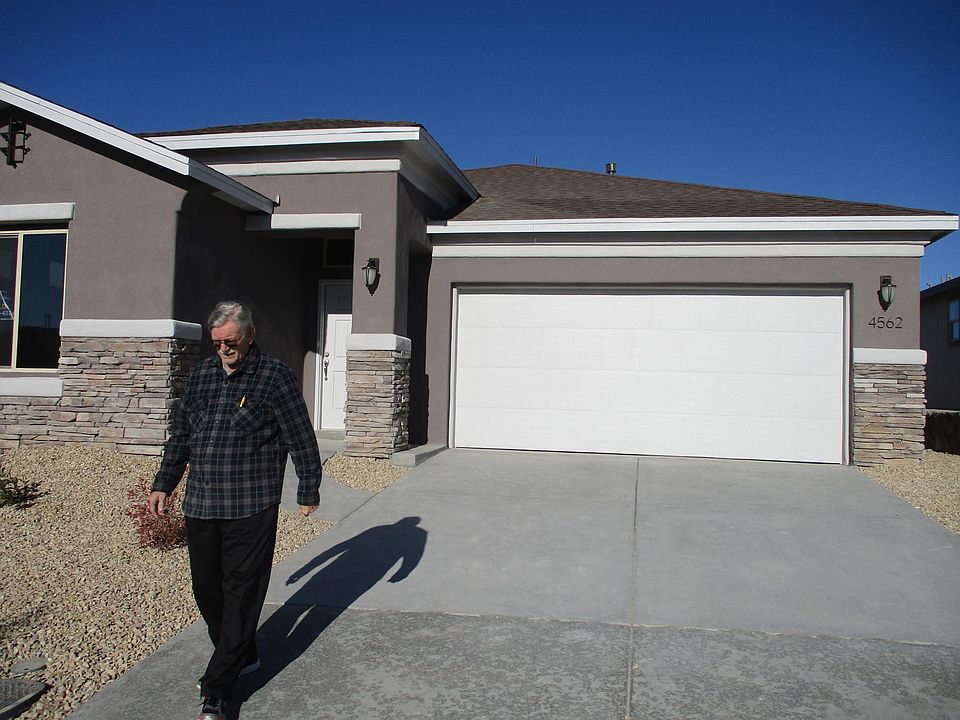 1st image of 4562 Latigo Dr