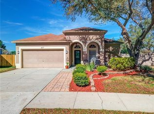 457 Sand Ridge Dr, Valrico, FL 33594