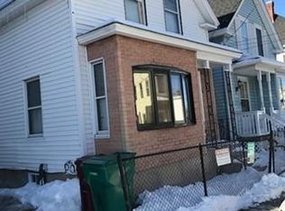 34 Fulton St, Lowell, MA 01850