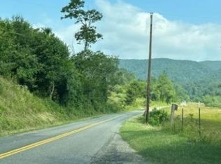 91 Creek Ln, Elk Creek, VA 24326