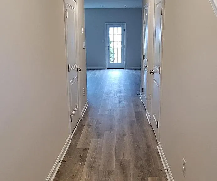 4 Elliot Ln — Photo 2