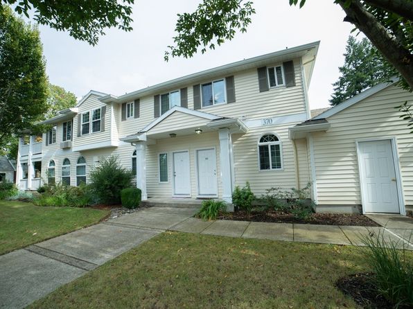 370 N Douglas St, Canby, OR 97013