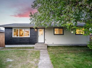9532 SW Allison Dr SE, Calgary, AB T2J 1B5