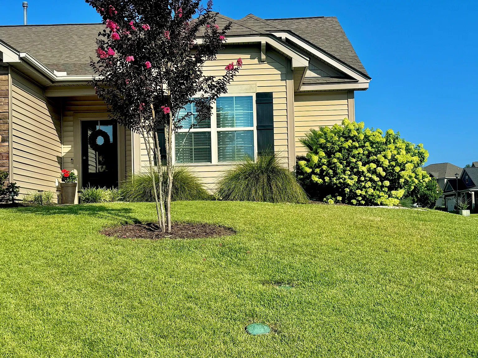 3 bed, 2000 sqft, $2,700 — Photo 1