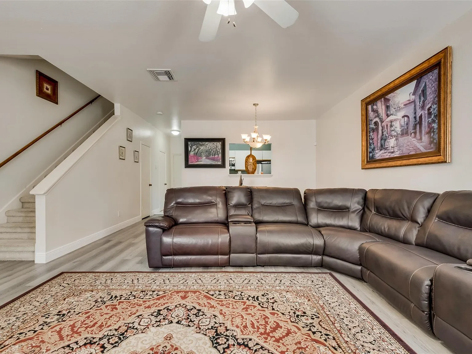 2 bed, 2.5 bath, 1600 sqft, $1,965 — Photo 2