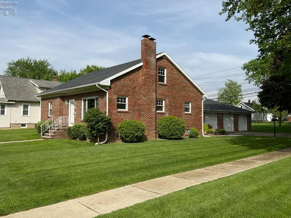 601 4th St, Fremont, OH 43420