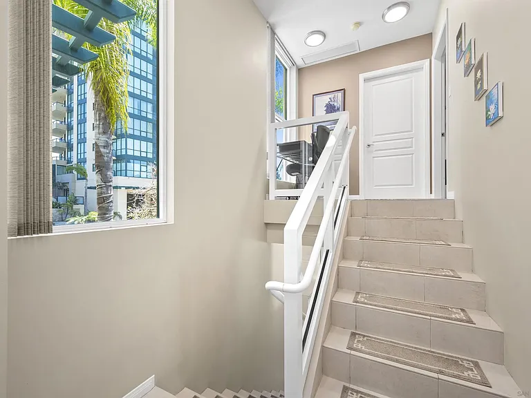 531 Front St — Photo 11